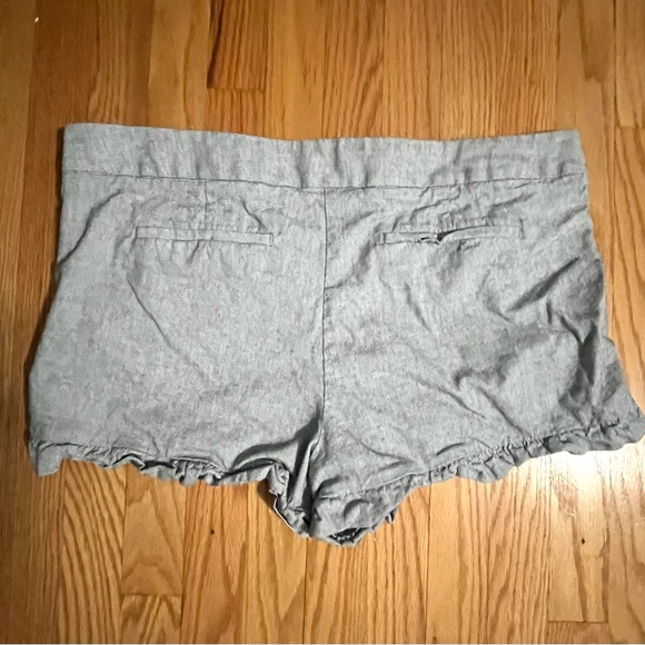 LOFT Ruffle Short - Picture 5 of 7